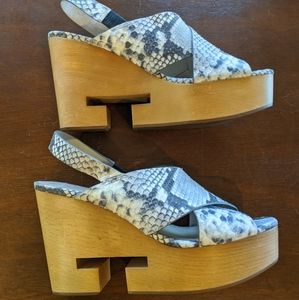 Platform sandals by TORY BURCH ✨